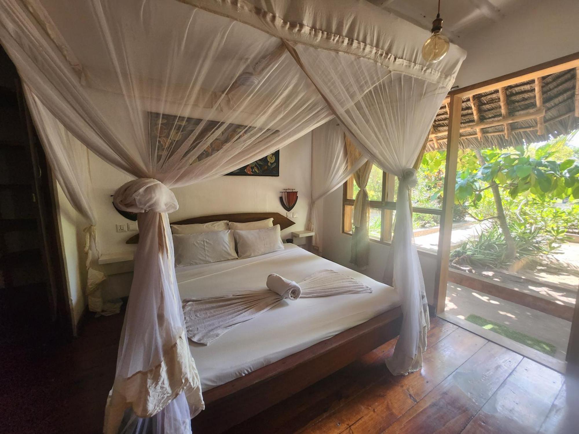 Paje By Night Bungalows Exterior foto